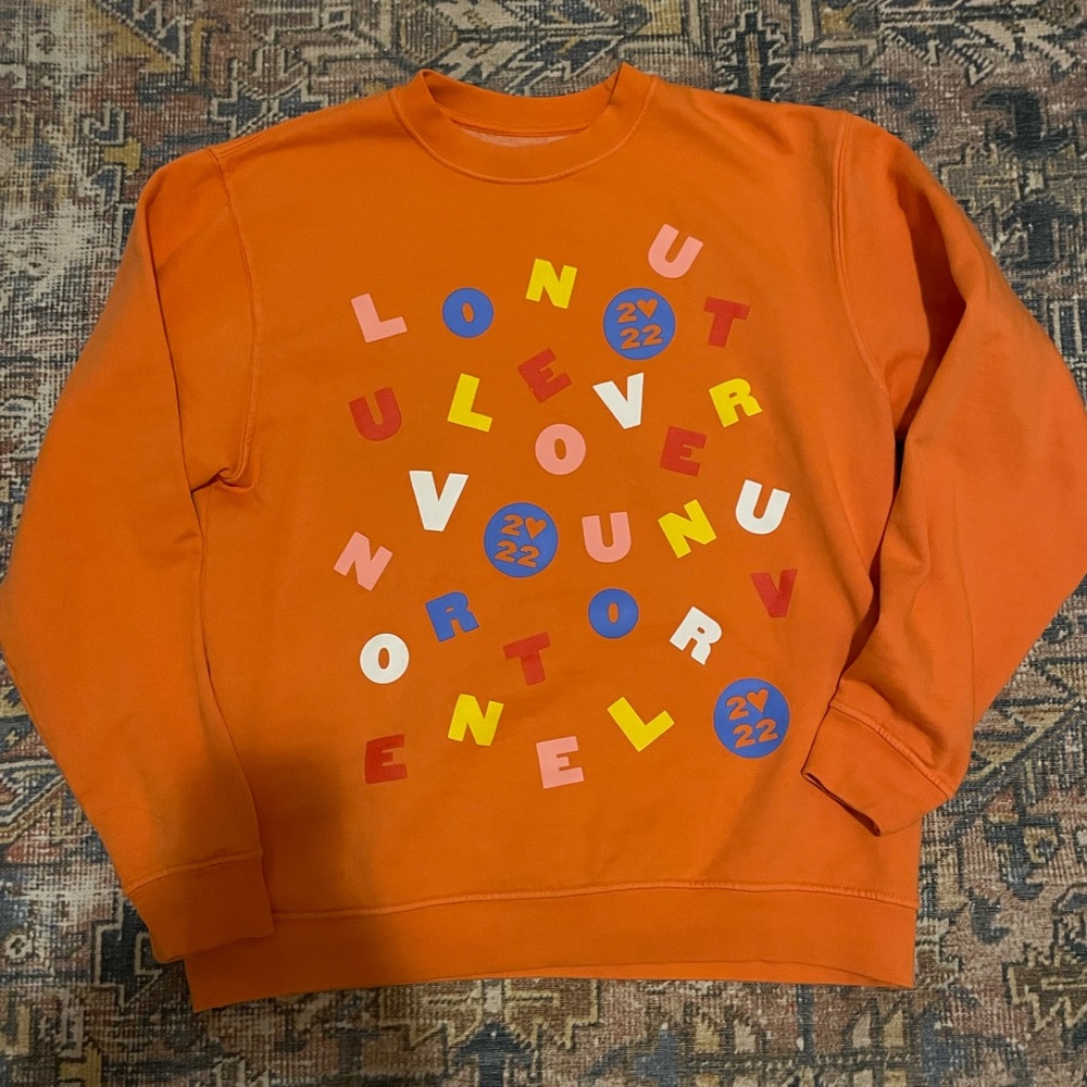 Harry Styles LOT 22’ crew neck